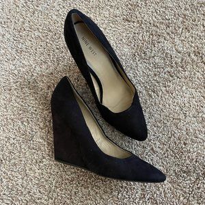 COPY - Black pointed suede wedges